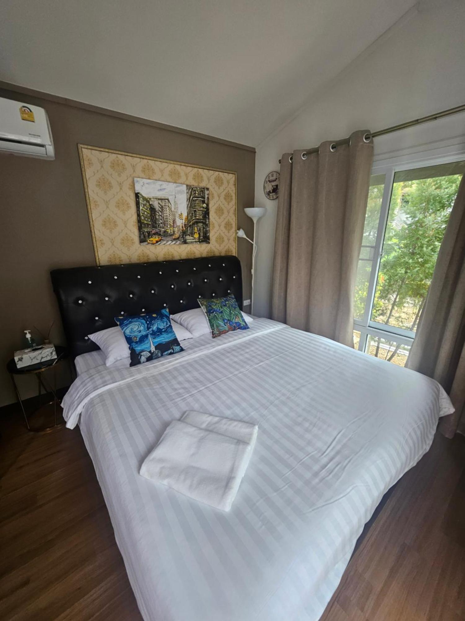 Bed and Breakfast Khaoyaitriplefive à Ban Thung Sawang Extérieur photo